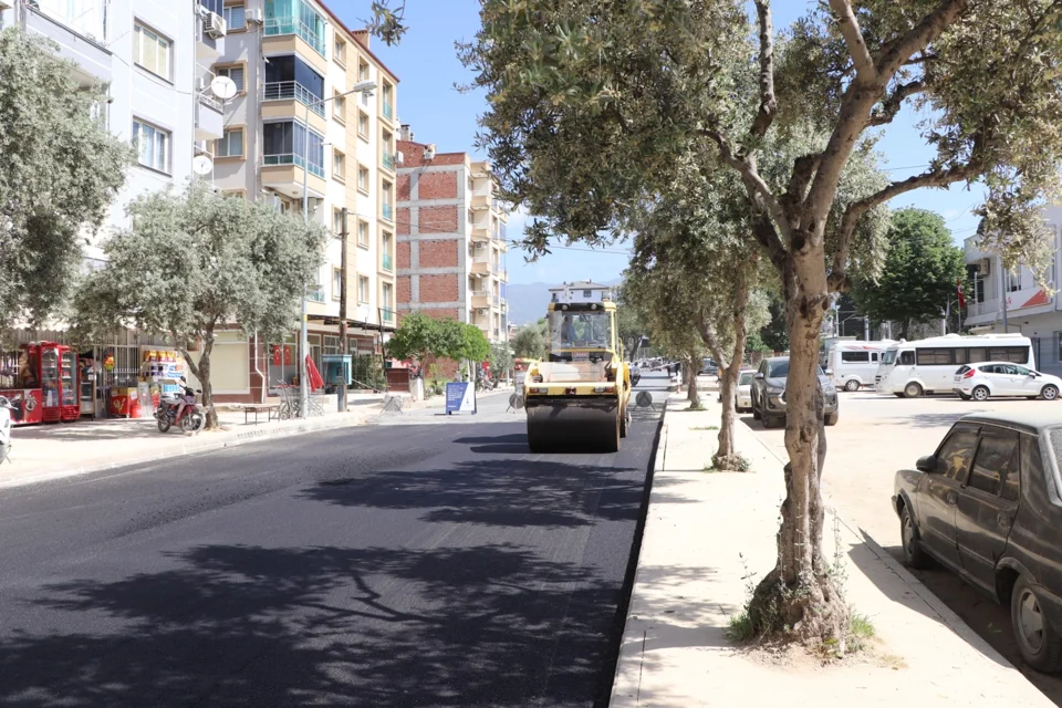 Ödemiş'te Altyapı ve Üstyapı Yatırımları Eş Zamanlı Devam Ediyor