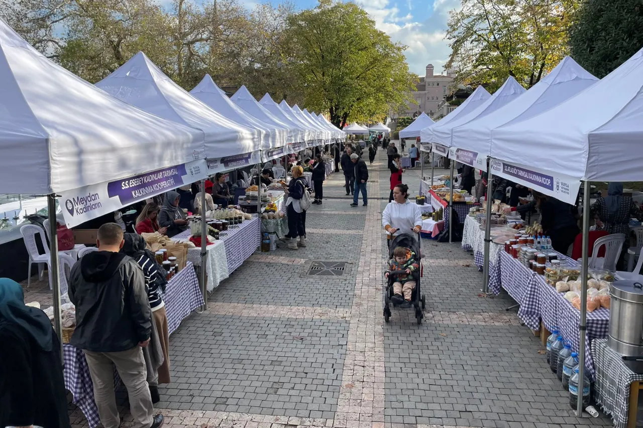 Bursa'da Kadın Girişimciler Buluşuyor: 'Meydan Kadınlar' Etkinliği Devam Ediyor