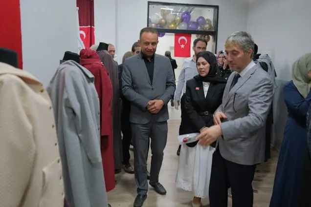 Kütahya'da El Sanatları Kursiyerlerinin Ürünleri Beğeniye Sunuldu