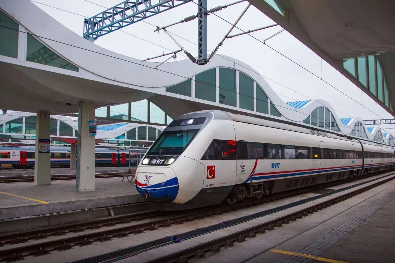 Yüksek Hızlı Tren Seferlerinde İnşaat Nedeniyle Düzenleme: 13 Ağustos'a Kadar 6 Sefer İptal