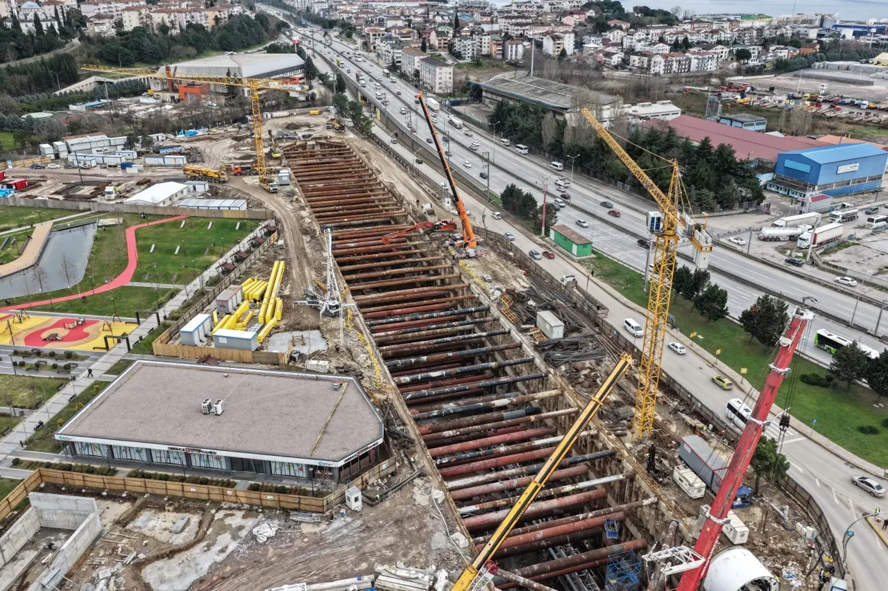 Körfezray Metro Hattı Projesi'nde Tünel Kazı Çalışmaları Hızlandı