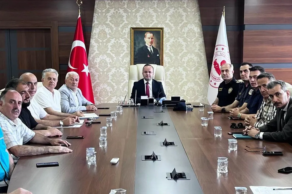 Hopa'da Kabotaj Bayramı Kutlamalarına Hazırlık Toplantısı Yapıldı