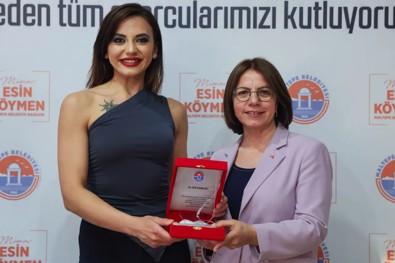 Maltepe Belediye Başkanı Köymen, Başarılı Sporcularla Bir Araya Geldi