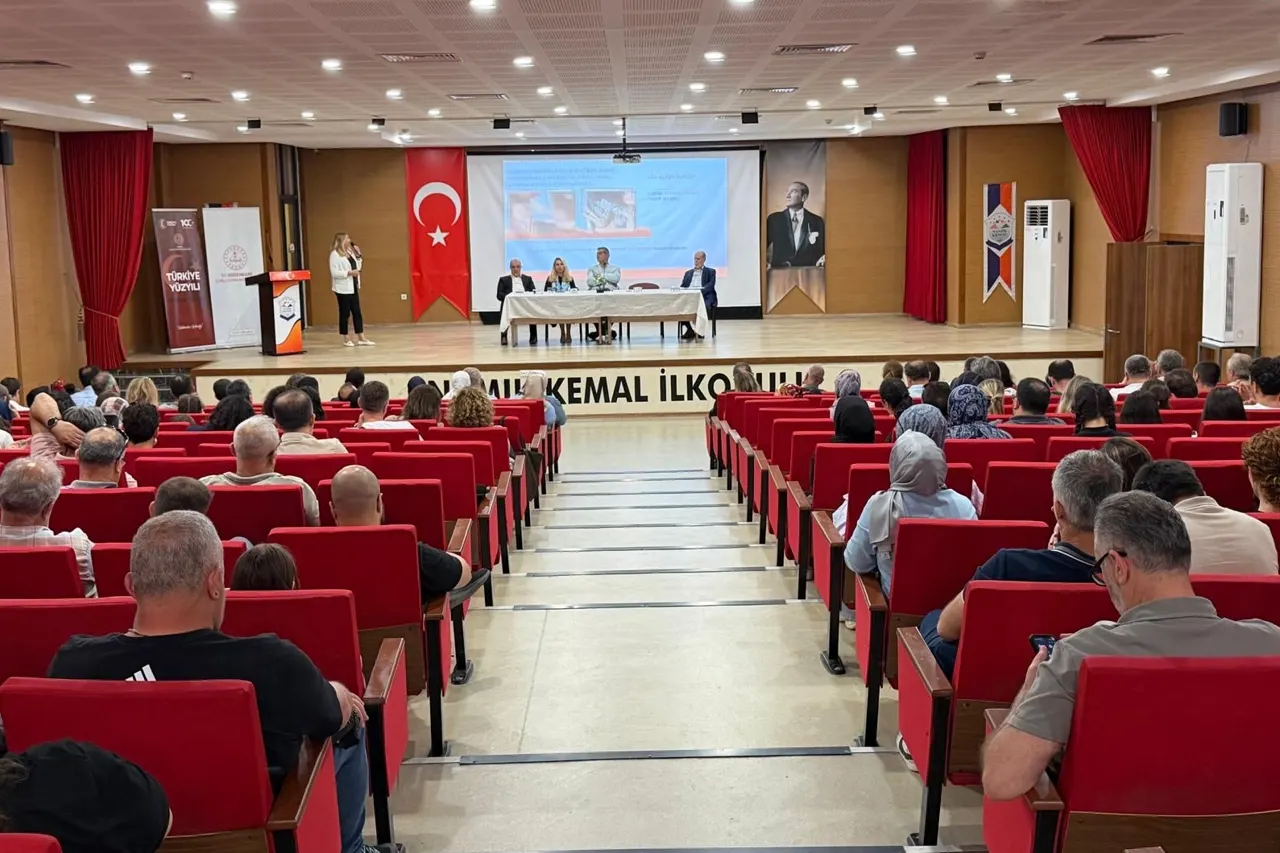 Düzce'de İlk Kez Nadir Eserler Sempozyumu Düzenlendi