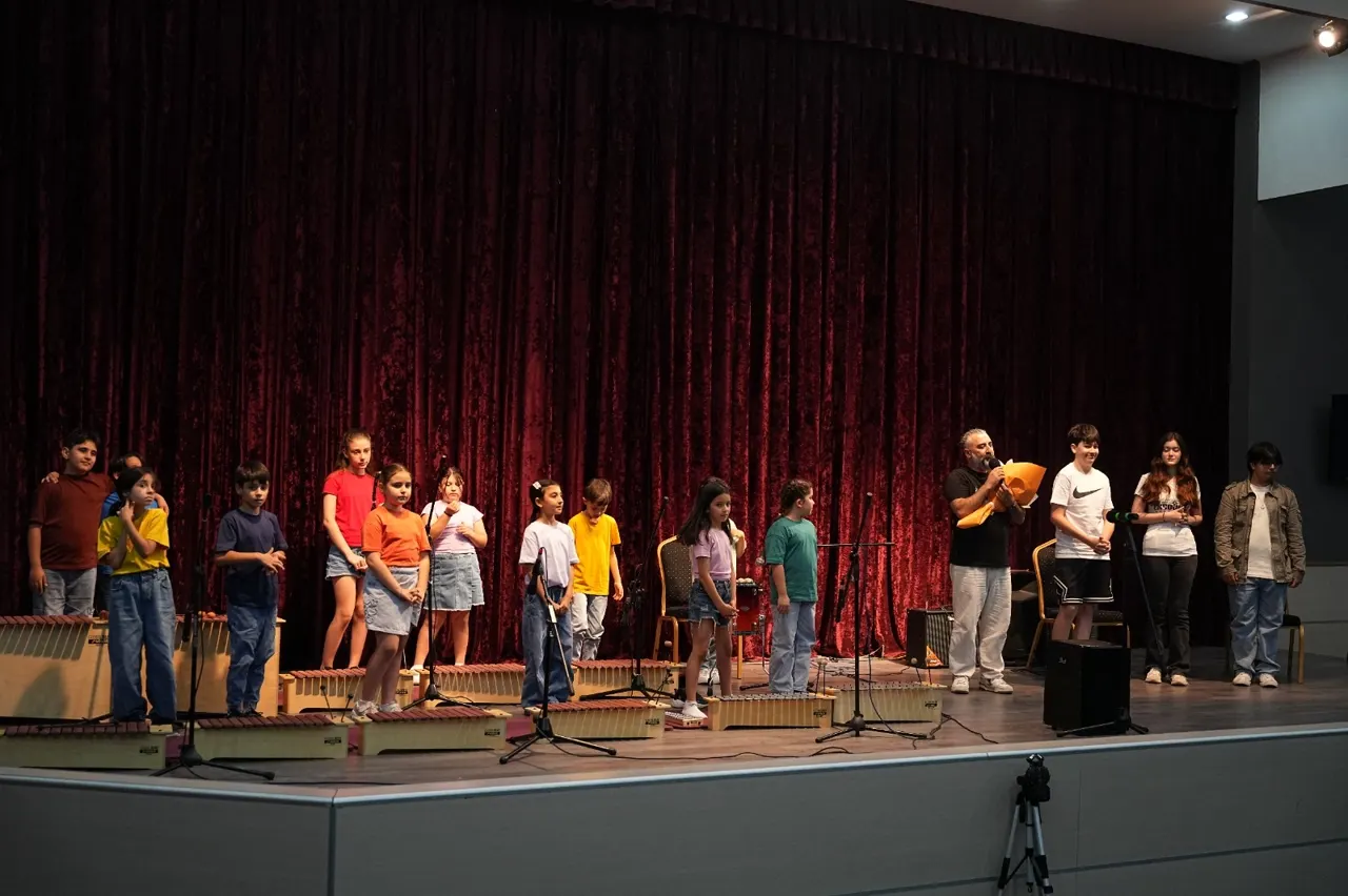 Kocaeli Konservatuvarı Öğrencilerinden Orff Orkestrası Yılsonu Gösterisi
