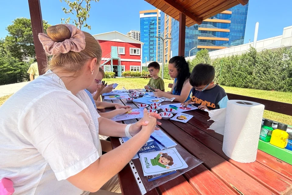 SEDEM'de "Duygu Bahçem" Atölyesi: Ebeveyn-Çocuk Bağları Güçleniyor