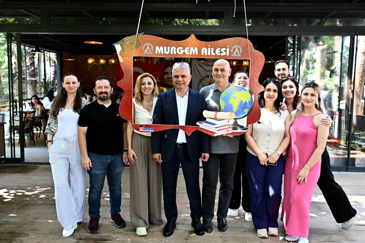 MURGEM Mezunları Başkan Uysal ile Buluştu: Geleceğin Eğitim Anlayışı Tartışıldı