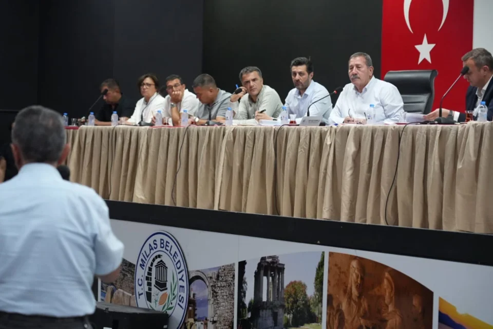 Milas'ta Muhtarlar Masaya Yatırıldı: Başkan Topuz Talepleri Dinledi