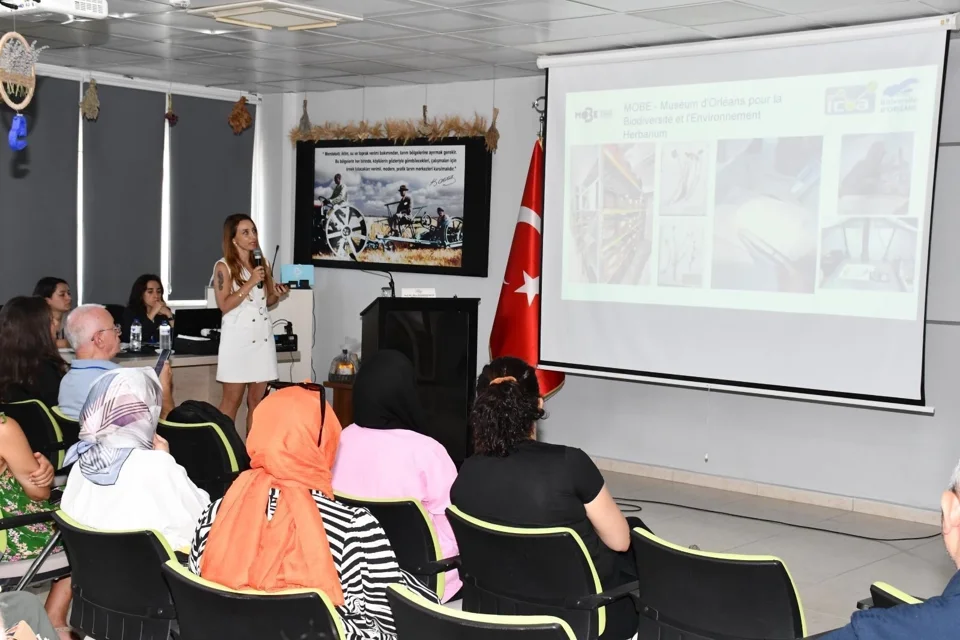 Anadolu'nun Binbir Çiçek Gücü: Balıkesir'de Ölmez Çiçeklerinin Sırları Aydınlatıldı