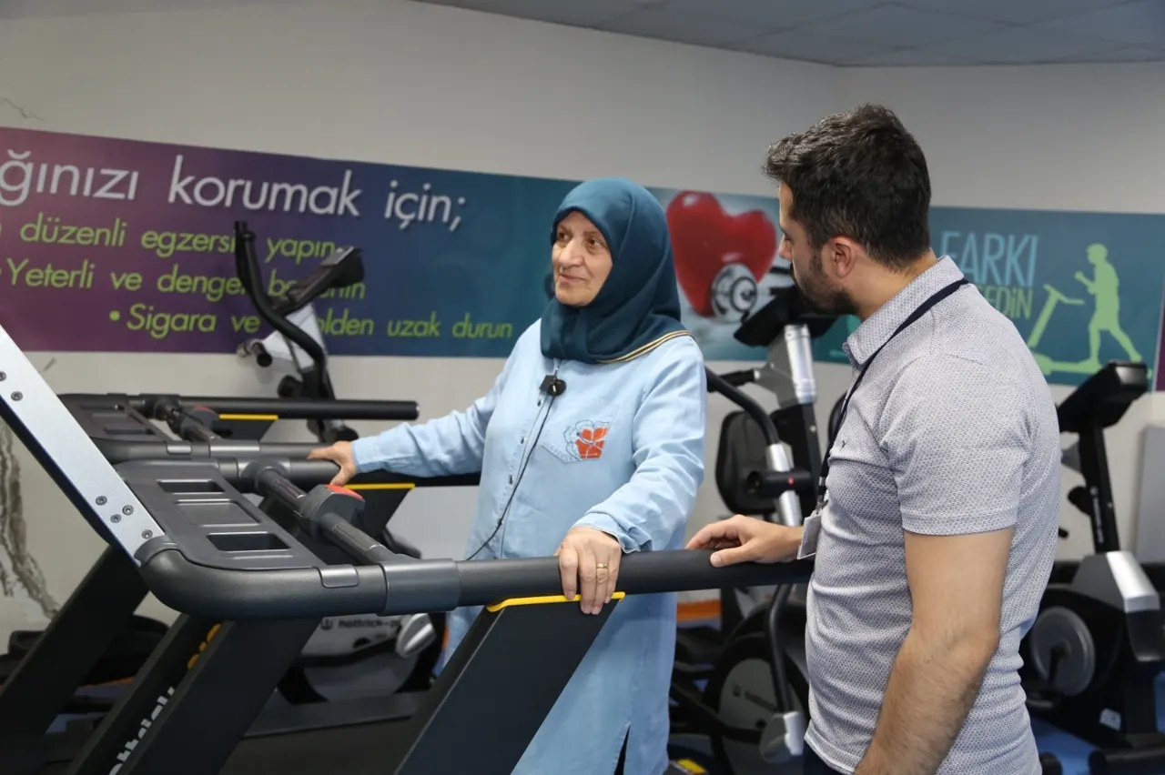 Erzurum'da Yaşlılara Yönelik Sağlıklı Yaşam Bilgilendirmesi Yapıldı